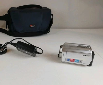 Sony Handycam DCR-SR68 Camcorder 60x Zoom 80GB Internal Memory Tested W/Charger - Image 1 of 4