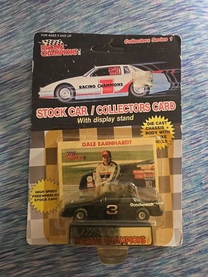 Tarjeta de coleccionista de autos Dale Earnhardt 1989 Racing Champions 1/64 Stock con soporte Foto 1 de 2