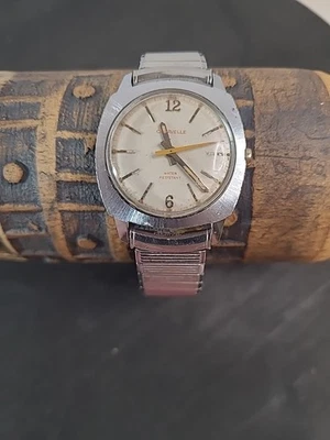 Vintage Caravelle 11DP Mechanical 7 Jewels 3185 1-2 Japan N2 Watch - Image 1 of 4