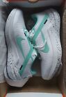 Size 9  - Nike Air Winflo 10 Low White Emerald Rise W