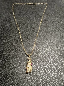 Elegant 14k Gold Chain W/ Abstract 14k Ruby And Diamond Pendant - Picture 1 of 8
