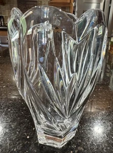 Marquis by Waterford Sweet Memories Heavy Crystal Vase Heart Pattern 6.5” - Picture 1 of 5