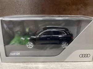 Minichamps Dealer Model 1:43 Scale Audi Q5 Myth Black - Picture 1 of 5