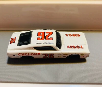 Racing Champions 1993 1/64 '69 Mercury Cyclone Collector's Leeroy Yarbrough Foto 1 de 4