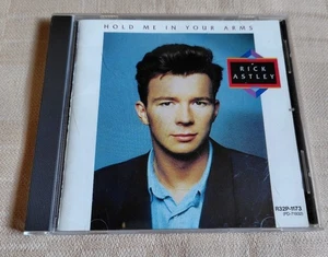 Rick Astley Hold Me In Your Arms - Foto 1 di 3