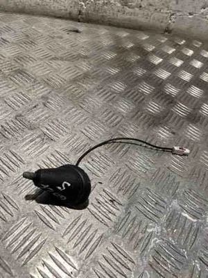 Antenne VW GOLF V 1K1 1.40 essence 66kw 2005 20216353 - Photo 1/2