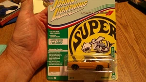 Dodge Coronet Super Bee Butterscotch #A1 2021 Johnny Lightning 1969 1/2 - Imagen 1 de 8