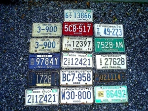 (16) TARGHE CAMION VINTAGE ~ DATE VARI STATI - Foto 1 di 5