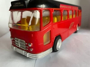 Seltenes Sammlerstück Midland roter Autobahnwagen C5 BMMO Kunststoff Reibantrieb - Bild 1 von 24