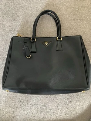 Prada Galleria Saffiano Double Zip Large  Leather Tote Bag - Image 1 of 4