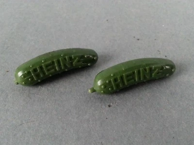 HEINZ 2 Vtg Pickle Collectables Pin Green Condiment Flair - Image 1 of 4