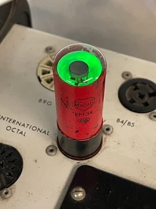 EM34 MULLARD VALVE - Picture 1 of 2