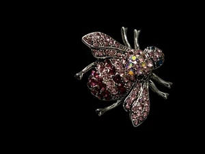River Island Sparkling Bee Ring Size M Adjustable - Picture 1 of 4
