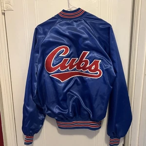 Giacca riscaldante vintage Chicago Cubs Ryne Sandberg #23 blu raso taglia M Howe Athletic - Foto 1 di 18