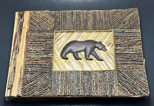 Rustikales Fotoalbum aus Holz von Jeremy Diller - Bäreneinband - Handarbeit - lesen - Bild 1 von 8