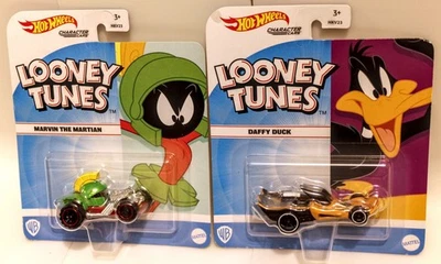 Lote de 2 coches de personajes Hot Wheels Looney Tunes Diecast Pato Lucas Marvin Martian Foto 1 de 4