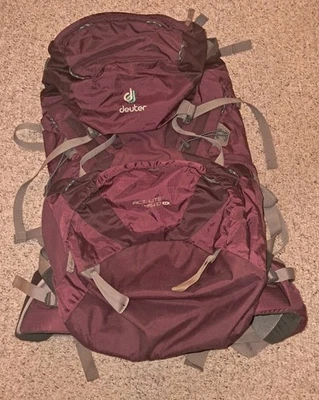Deuter Womens Act Lite 45+10 SL Internal Frame Hiking Backpack Exc Condition - Image 1 of 4