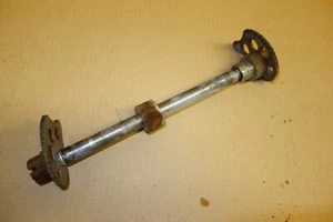 Husillo eje trasero Yamaha xt225 xt 225 SEROW 1KH con espaciadores - Imagen 1 de 6