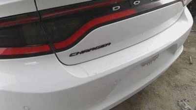 15 16 17 18 19 20 21 22 23 DODGE CHARGER Trunk/decklid/hatch/tailgate white PW7 Foto 1 de 4