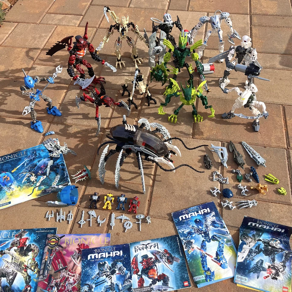 Lote de 11 figuras LEGO Bionicle vintage + 1 juego - Glatorian Phantoka Mahri Guurahk Foto 1 de 4