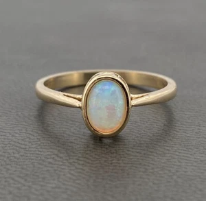 9ct Yellow Gold 1ct Created Opal Solitaire Ring Size O 1/2 Hallmarked - Picture 1 of 6