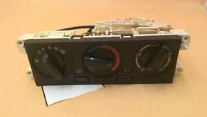 Control de calefacción aire acondicionado Nissan Pathfinder 99 - Imagen 1 de 4
