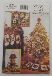 VOGUE CRAFT PATTERN #9687 AN AMERICAN CHRISTMAS TREE SKIRT STOCKINGS UNCUT 1997 - Picture 1 of 14