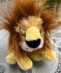 WEBKINZ LIL' KINZ- LION - NO TAG/CODE - Picture 1 of 1