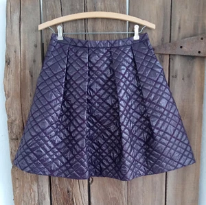 Lagi Nadeau falda acolchada corta mini púrpura para mujer talla 2 - Imagen 1 de 9