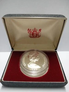 Moneda de prueba de plata de $1 de Nueva Zelanda 1983 años 50 monedas con certificado y caja (OC432) - Imagen 1 de 6