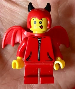 LEGO NIEDLICHER KLEINER TEUFEL MINIFIGUR SERIE 16 - rot - Halloween - - Bild 1 von 2