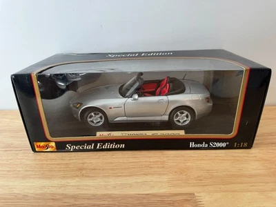 Coche diecast Maisto SE Honda S2000 plateado convertible escala 1:18 31879 NUEVO EN CAJA Foto 1 de 4