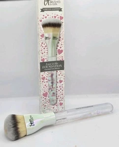 IT Cosmetics for Ulta Love Is The Foundation Heart Shaped Brush Limited Edition - Picture 1 of 1