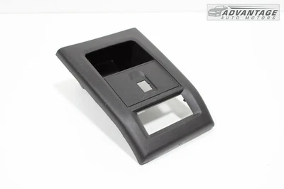 Chevrolet Traverse 2018-2021 consola central panel trasero cubierta de moldura OEM Foto 1 de 4