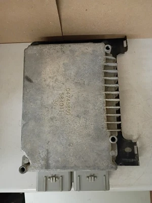 02 Módulo de control ECM del motor CHRYSLER PT CRUISER P05033665AC 05033665AC Foto 1 de 4