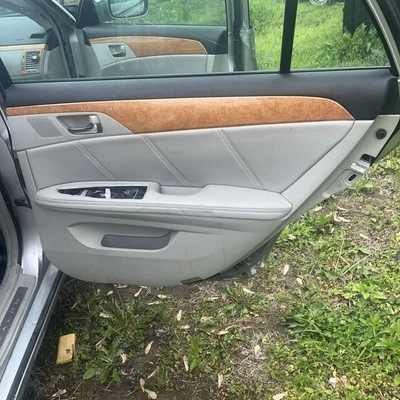 2005 2006 2007 2008 TOYOTA AVALON REAR RIGHT DOOR PANEL TRIM GRAY OEM Foto 1 de 3