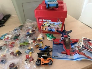 Lego Bulk Bundle Mixed Sets Pieces / Mini- Figures Plus Lego Tub - Picture 1 of 7