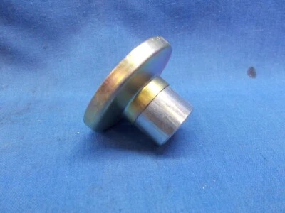 Kawasaki 92027-1098. Cuello de eje delantero OEM. Se adapta a Kawasaki KE175 KL250. Foto 1 de 4