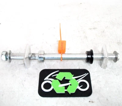 2019 - 23 Honda CBR500R CBR500 Rear Axle Pivot Bolt Back Wheel Rim 254767 OEM - Изображение 1 из 4