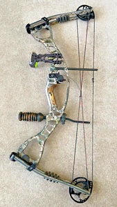 Hoyt Alphamax 32 LH 28” DL #60-70 lb Compound bow l@@k - Picture 1 of 12