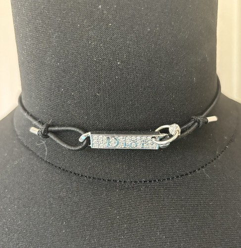 Collana Christian Dior in cristallo nero con ciondolo