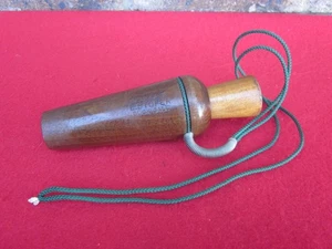 VINTAGE E STOFER ENTENRUF BOHNE SEE MESSING SCHILFROHR REELFOOT LAKE STIL MIT SCHLÜSSELBAND - Bild 1 von 9