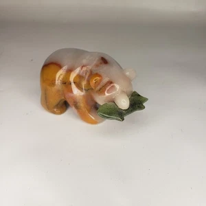 Vintage agate bear figure with quartzite fish in mouth stone fetish - Picture 1 of 6