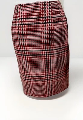 Talbots Skirt Size Petite 4P Plaid Business Professional 100% Wool 27” X 21” - Image 1 of 4