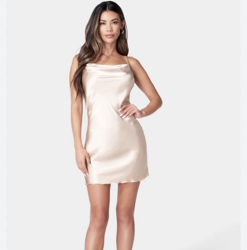 Abito tubino BEBE scollo cappuccio seta taglia media dolcevita San Valentino