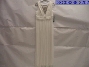 Scarlett Women's White Dress Size=14 Armpit to Armpit=17", Waist=17", Length=59" - Picture 1 of 5