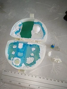 POLLY POCKET - RARE - quick premium prize - IGLOO - Picture 1 of 4