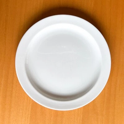 4 Rosenthal Form Duo 80 0001, White Breakfast Plates - Image 1 of 4