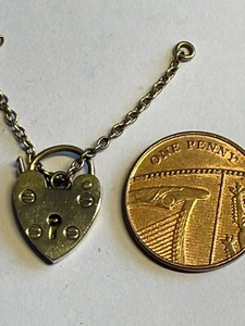 Vintage 9 Carat Gold Padlock Charm / Clasp with Safety Chain B/Ham 1965 - Picture 1 of 5