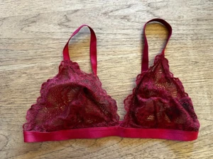 ASOS Sizing 14 Cranberry Lace Unlined Adjustable Strap & Back Bralette NWOT!!!! - Picture 1 of 2